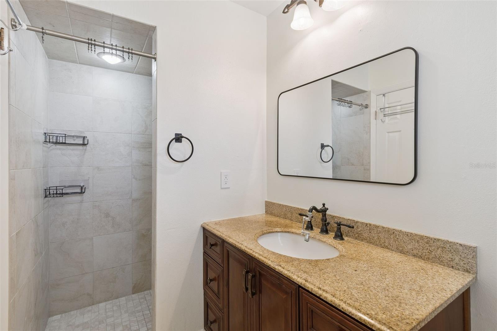 3205 CAULFIELD ST, APOPKA, FL, 32703