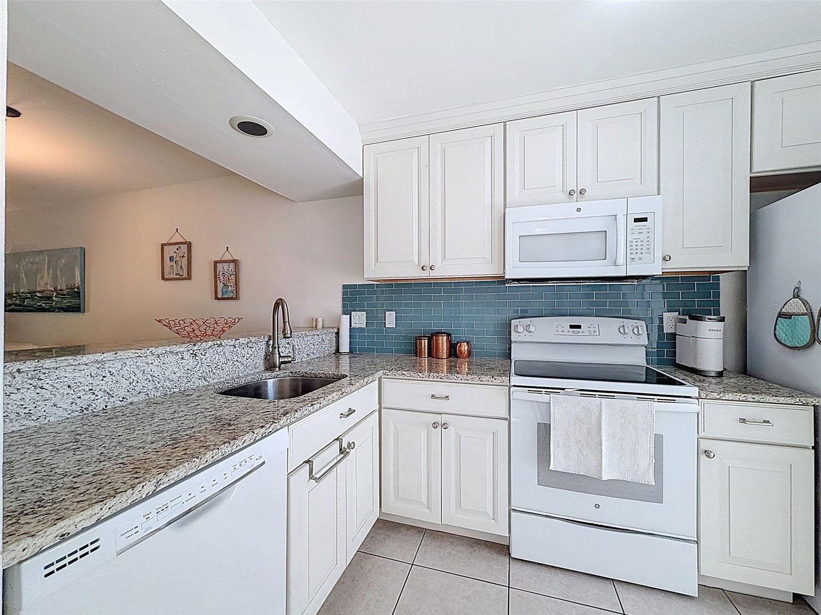 4833 MYRTLE OAK DR #12, NEW PORT RICHEY, FL, 34653
