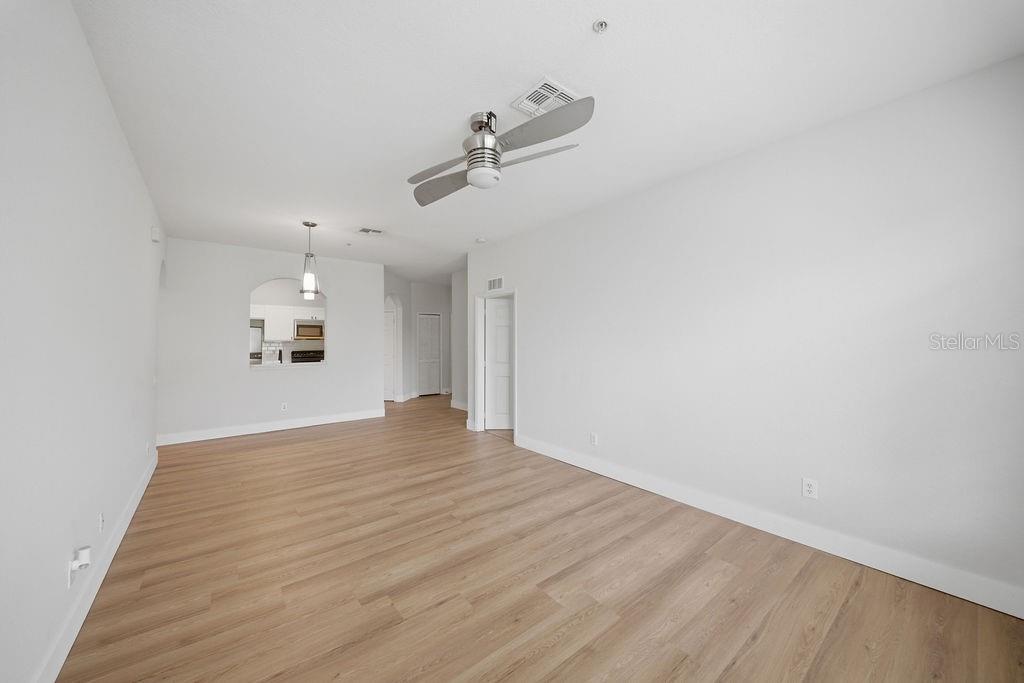 3190 DANTE DR #305, ORLANDO, FL, 32835
