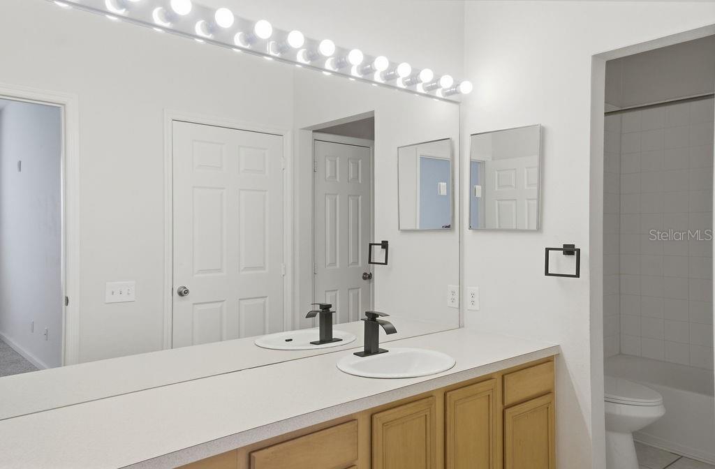 3190 DANTE DR #305, ORLANDO, FL, 32835