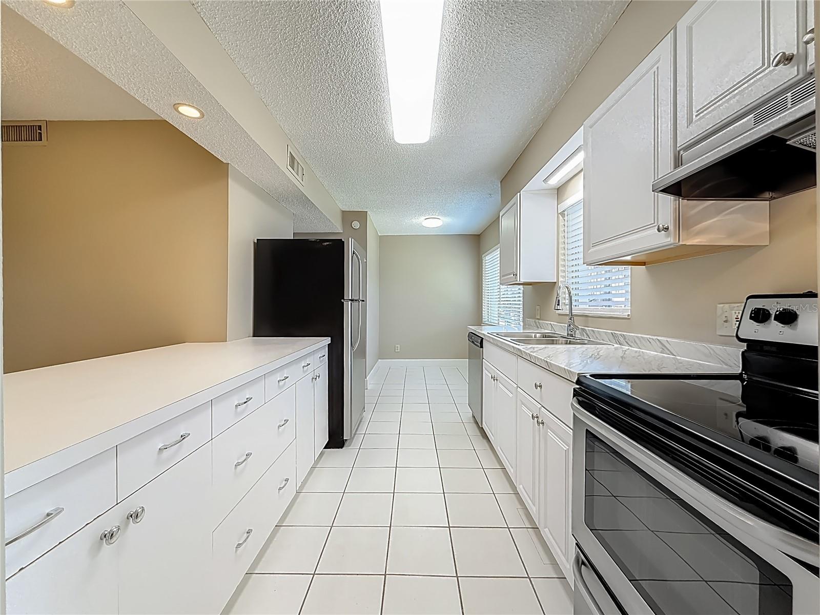 6301 NEWTOWN CIR #1A2, TAMPA, FL, 33615