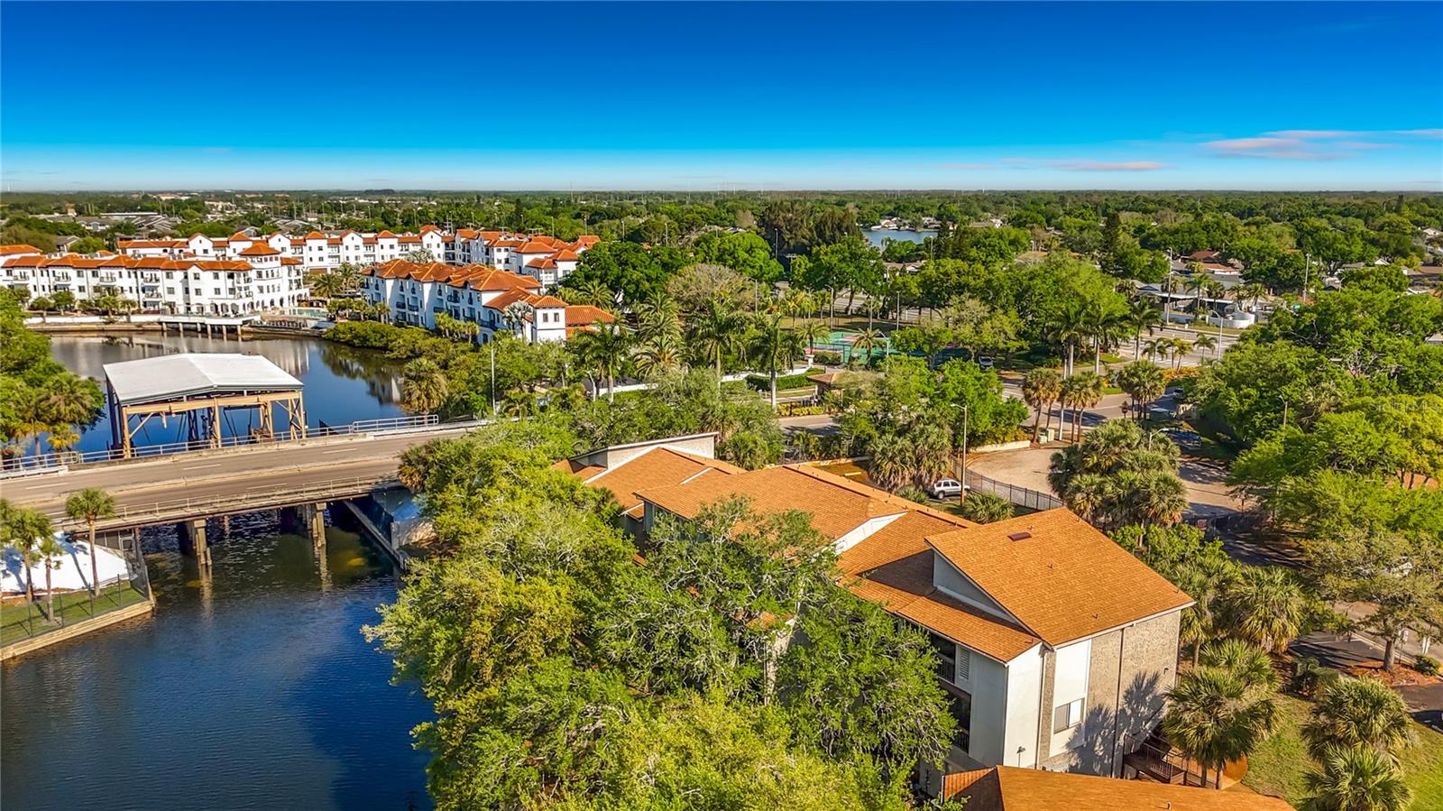 6301 NEWTOWN CIR #1A2, TAMPA, FL, 33615