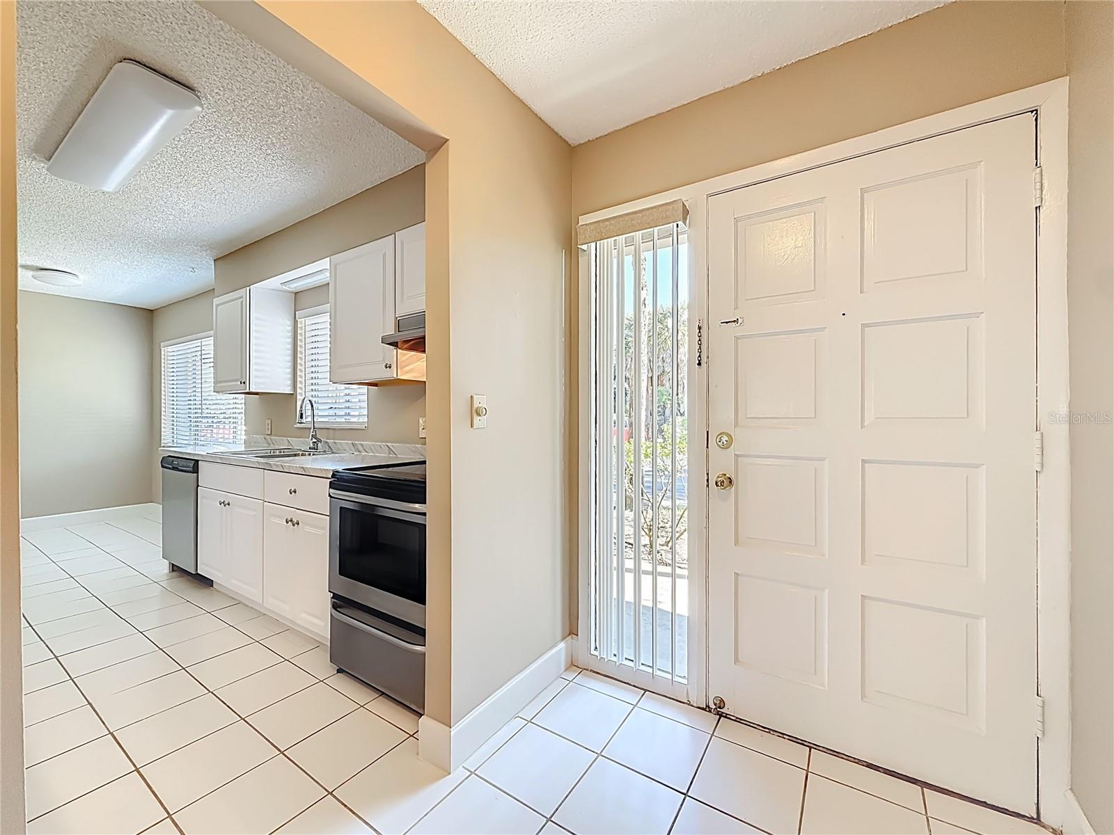 6301 NEWTOWN CIR #1A2, TAMPA, FL, 33615