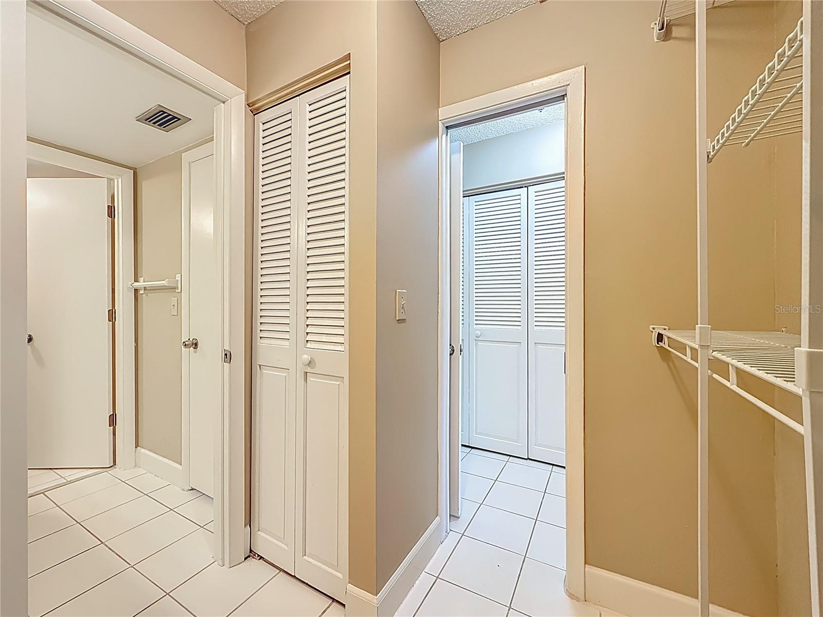 6301 NEWTOWN CIR #1A2, TAMPA, FL, 33615