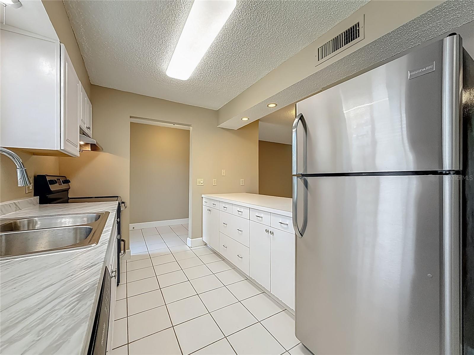 6301 NEWTOWN CIR #1A2, TAMPA, FL, 33615
