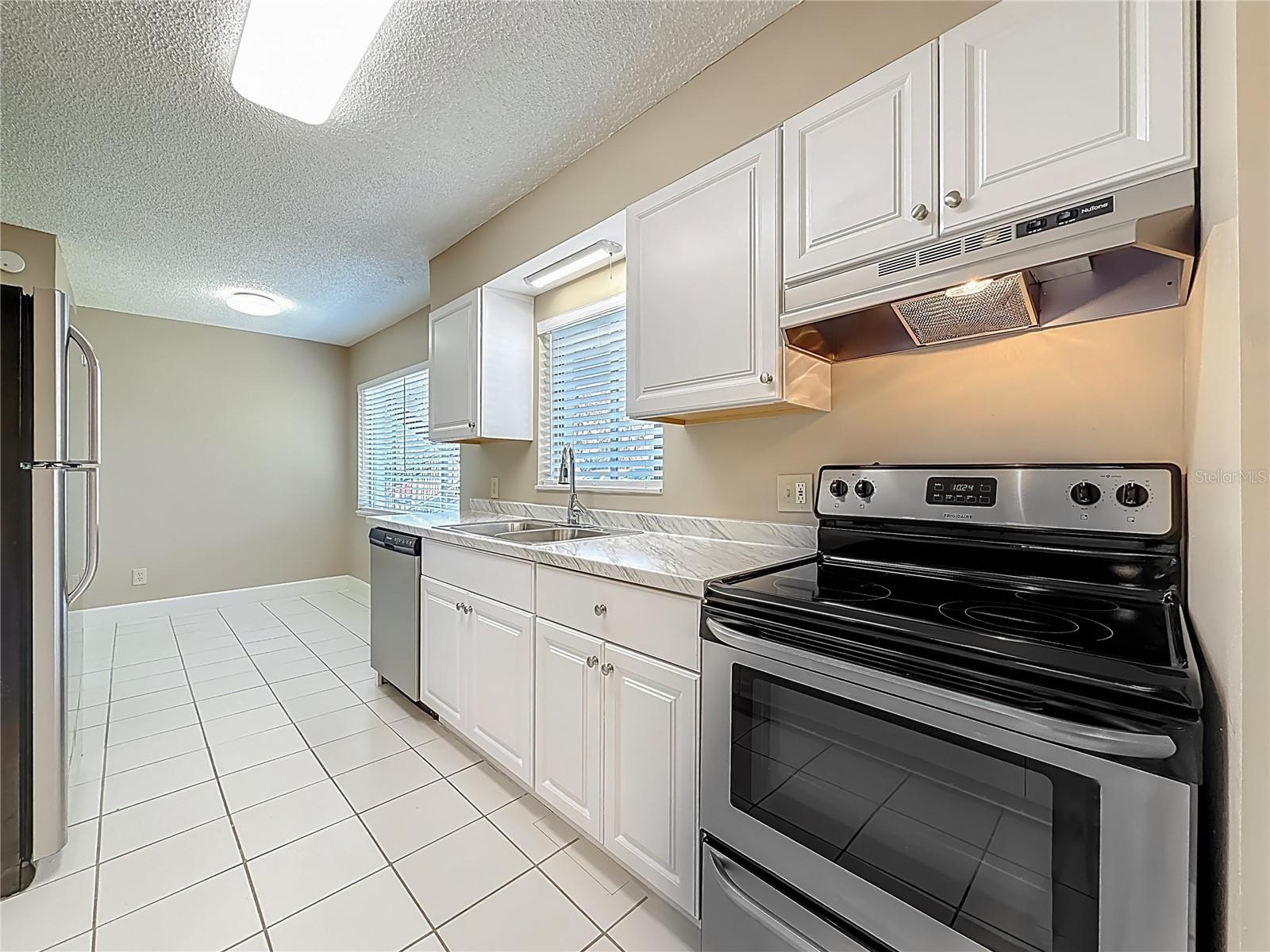 6301 NEWTOWN CIR #1A2, TAMPA, FL, 33615