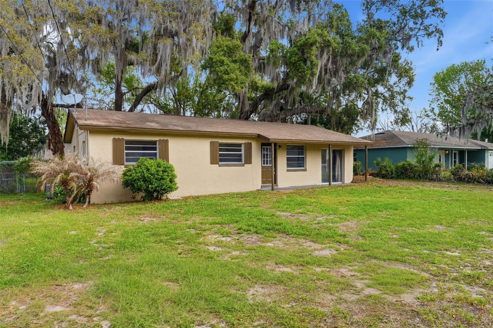 10829 MARGARET DR, TAVARES, FL, 32778