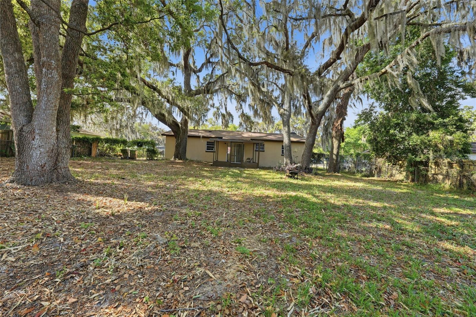 10829 MARGARET DR, TAVARES, FL, 32778