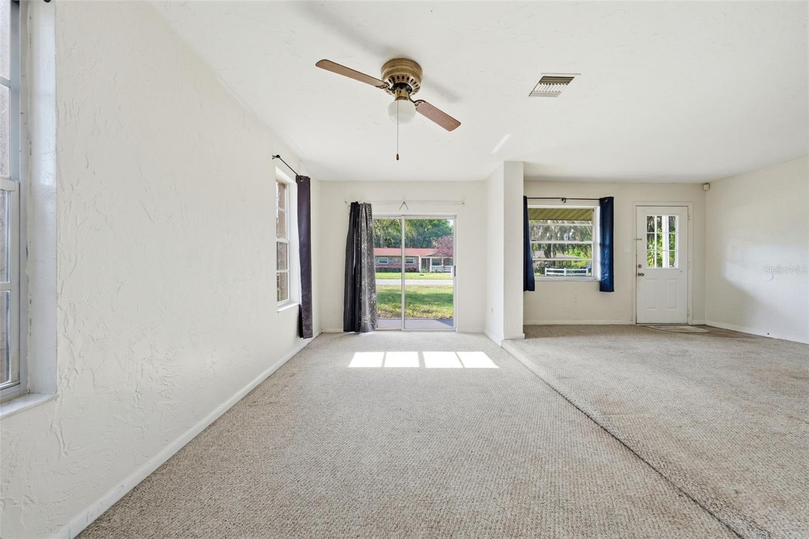 10829 MARGARET DR, TAVARES, FL, 32778
