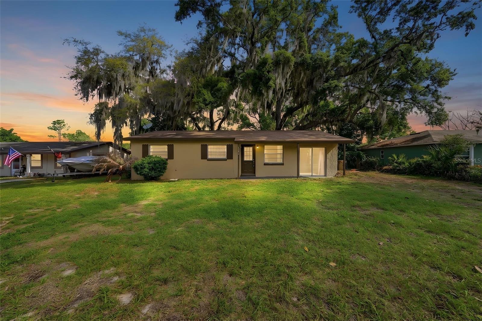 10829 MARGARET DR, TAVARES, FL, 32778