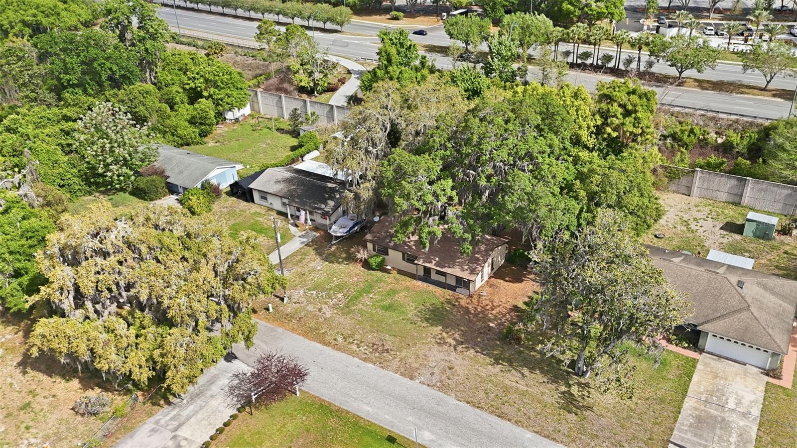 10829 MARGARET DR, TAVARES, FL, 32778