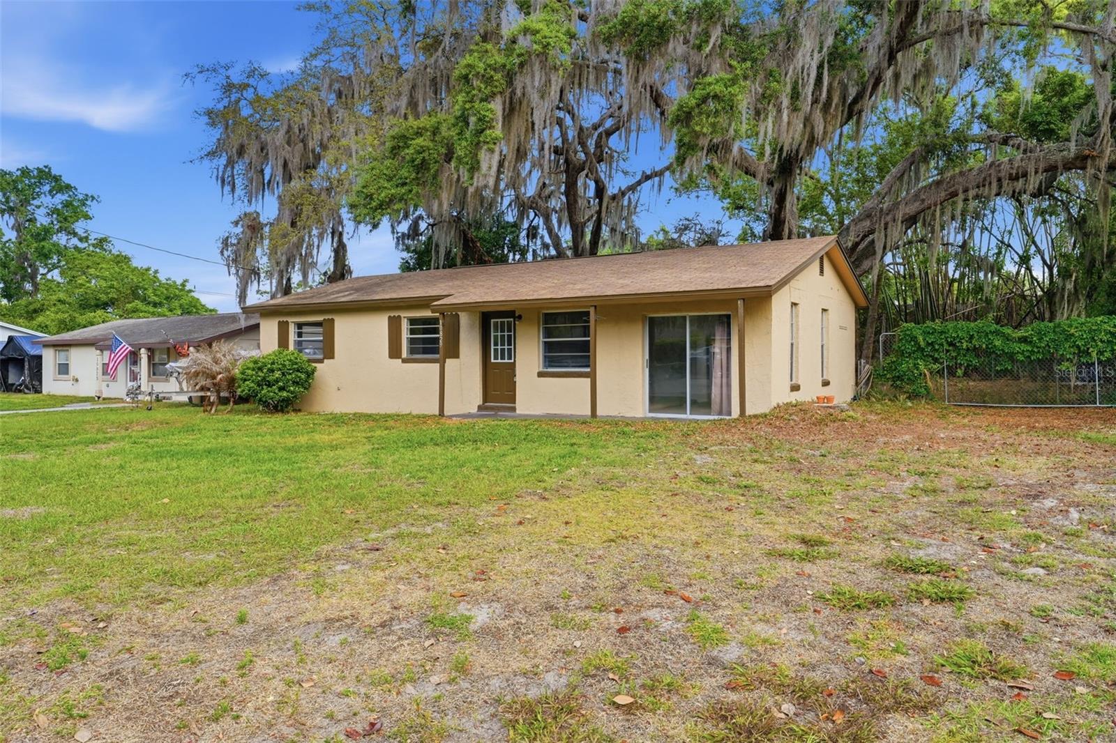 10829 MARGARET DR, TAVARES, FL, 32778
