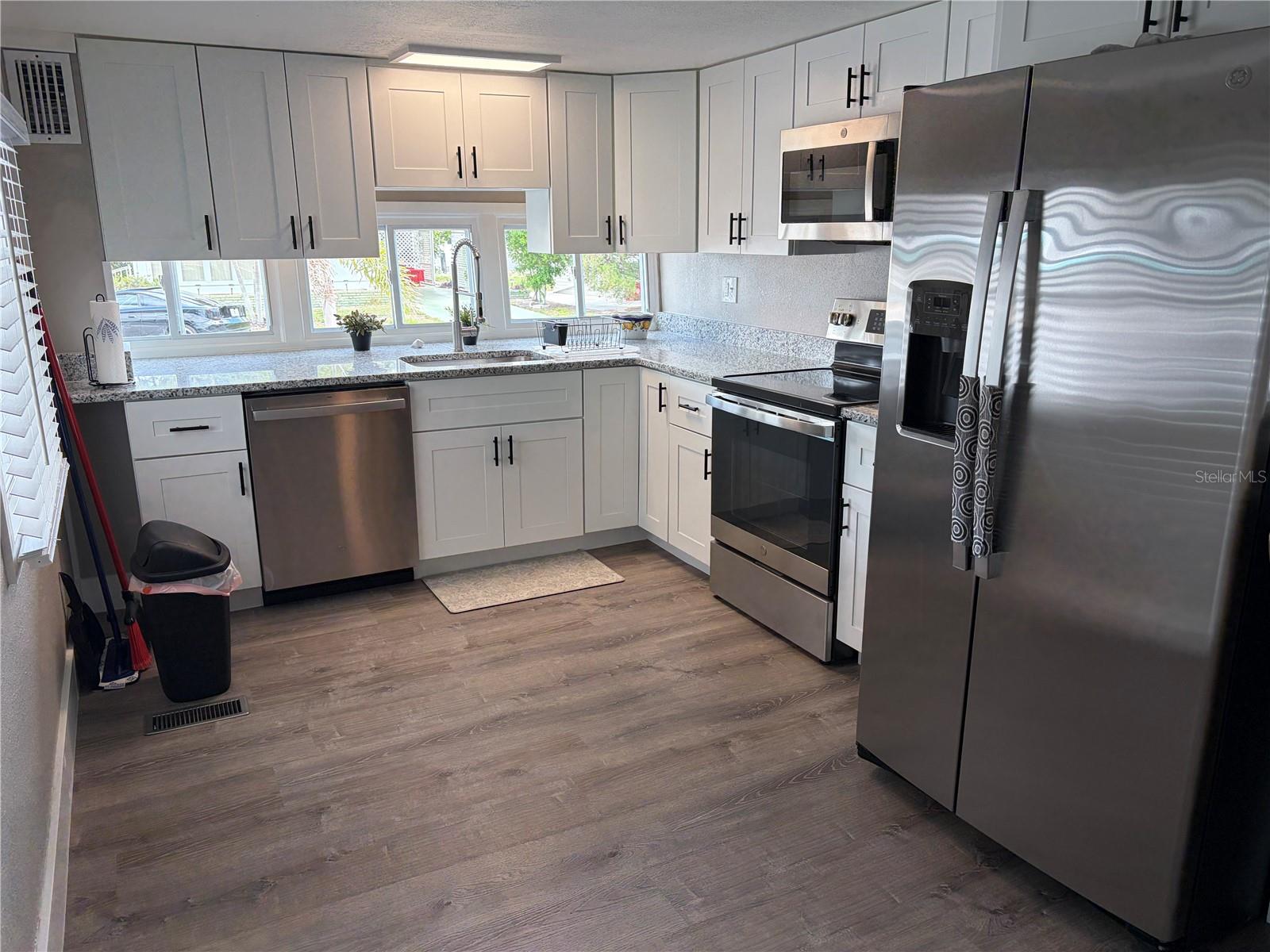 5001 OAKLAND HILLS AVE, SARASOTA, FL, 34234