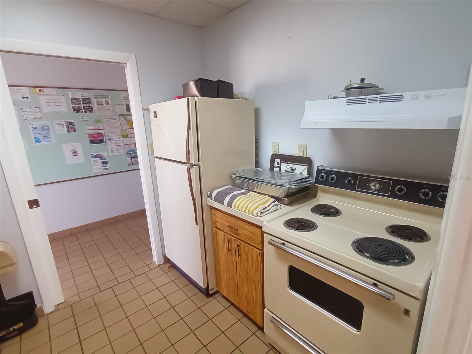 5001 OAKLAND HILLS AVE, SARASOTA, FL, 34234