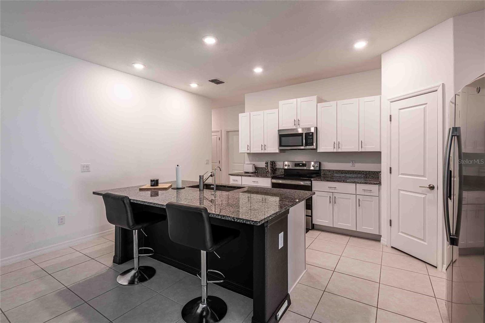 1658 RED LOOP, LAKELAND, FL, 33801