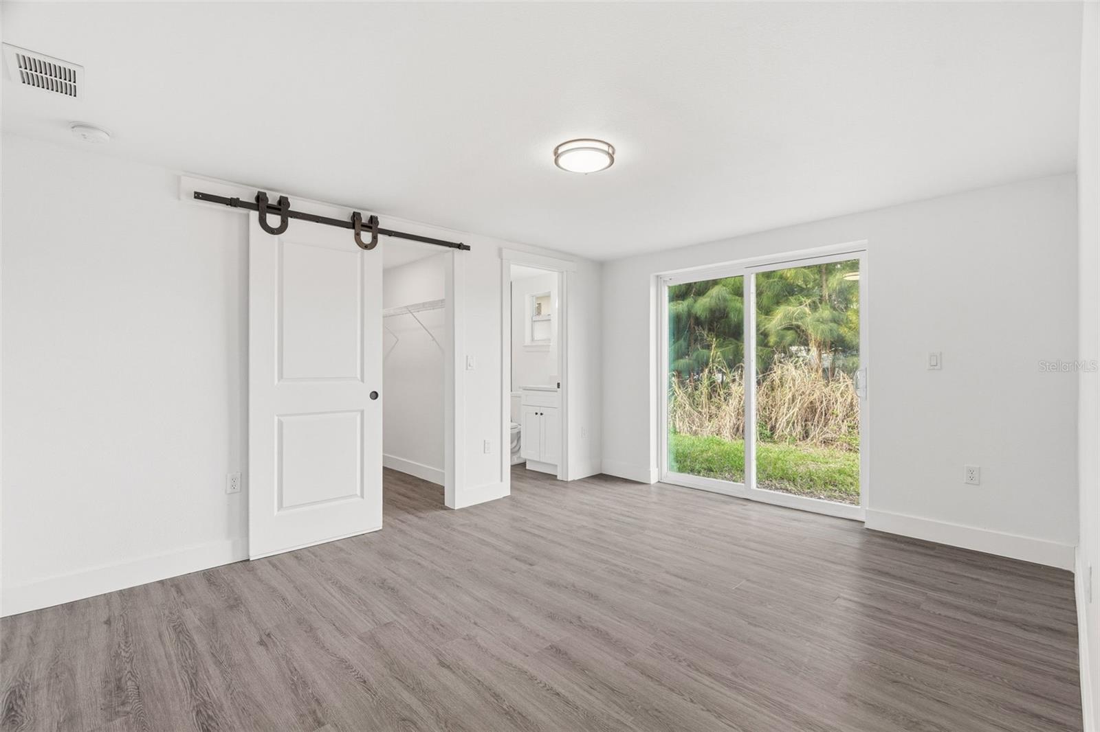 2313 PINEGROVE CIR, PUNTA GORDA, FL, 33982