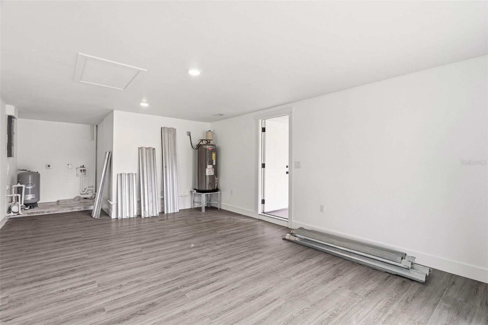 2313 PINEGROVE CIR, PUNTA GORDA, FL, 33982