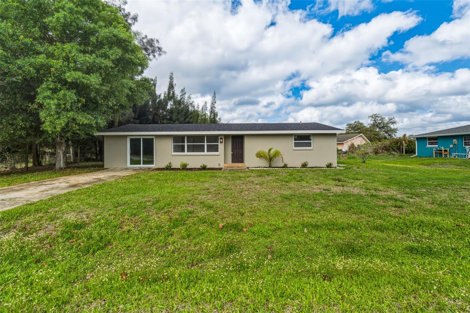 2313 PINEGROVE CIR, PUNTA GORDA, FL, 33982