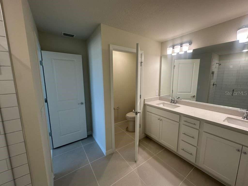4220 CHESTER SPRINGS BLVD, DAVENPORT, FL, 33837