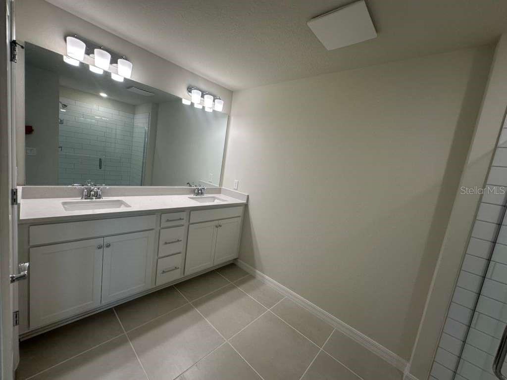 4220 CHESTER SPRINGS BLVD, DAVENPORT, FL, 33837