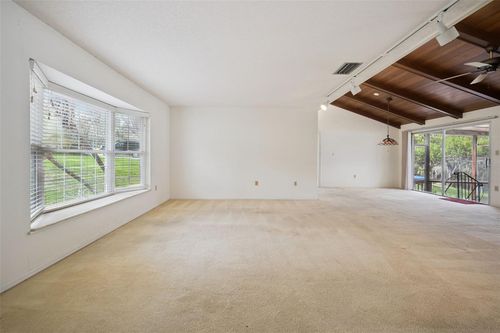 2874 E CROOKED LAKE DR, EUSTIS, FL, 32726