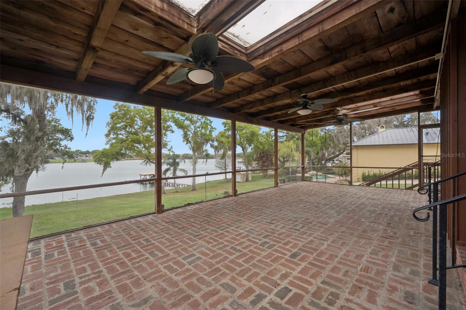 2874 E CROOKED LAKE DR, EUSTIS, FL, 32726