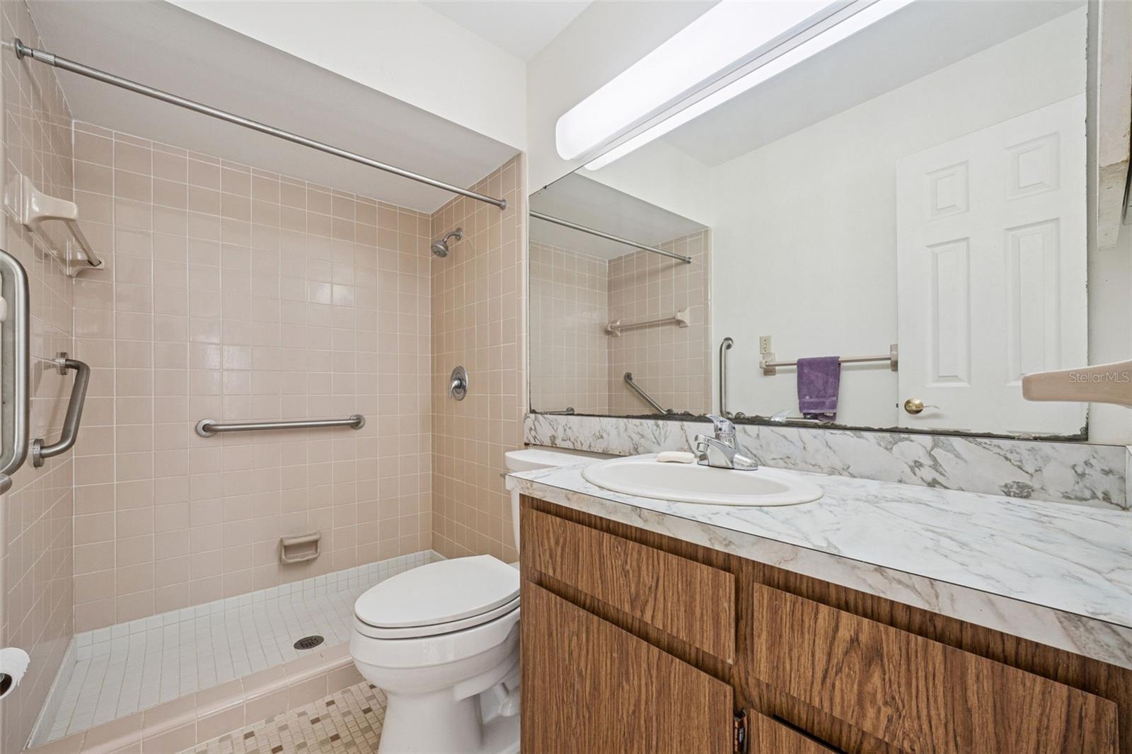 2874 E CROOKED LAKE DR, EUSTIS, FL, 32726