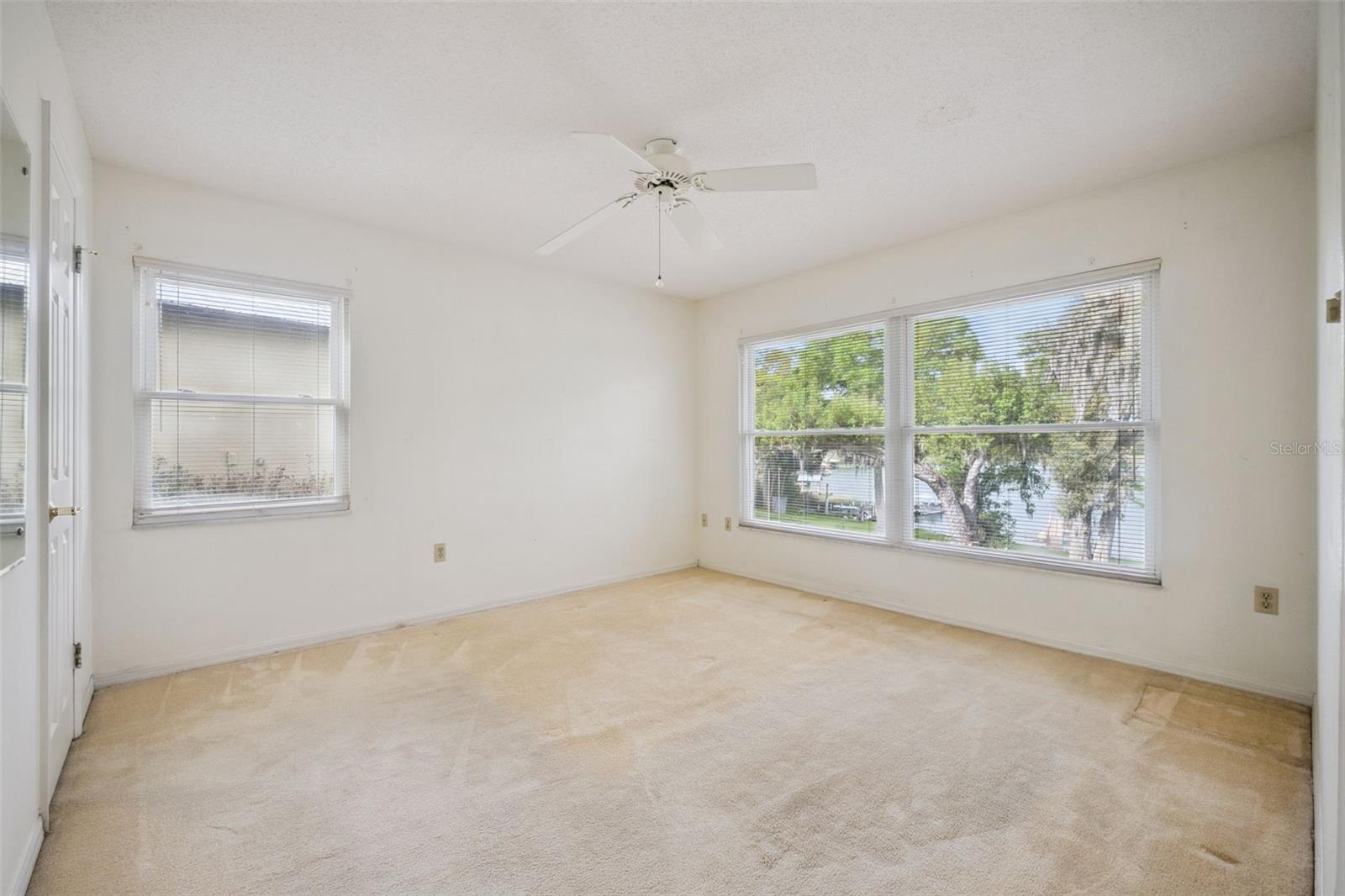 2874 E CROOKED LAKE DR, EUSTIS, FL, 32726
