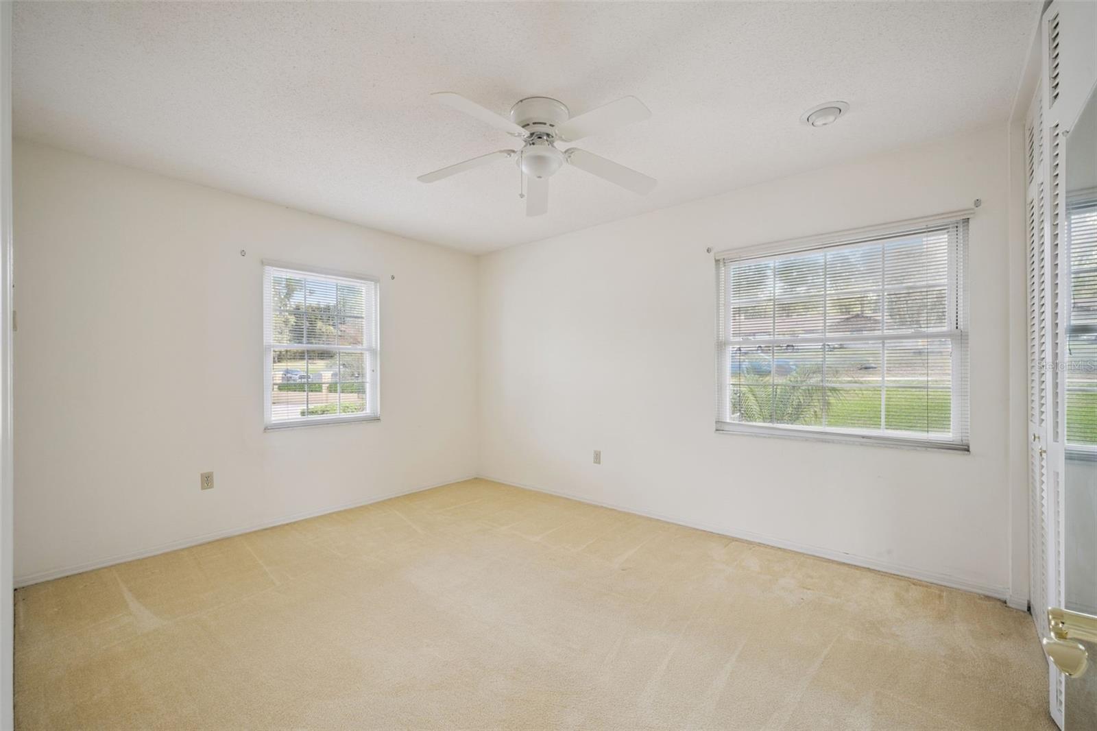 2874 E CROOKED LAKE DR, EUSTIS, FL, 32726
