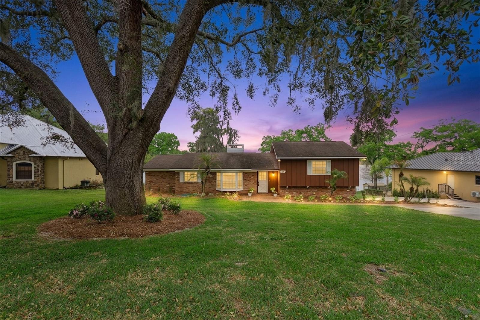 2874 E CROOKED LAKE DR, EUSTIS, FL, 32726