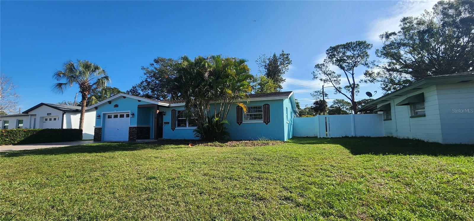 8211 7TH ST N, ST PETERSBURG, FL, 33702