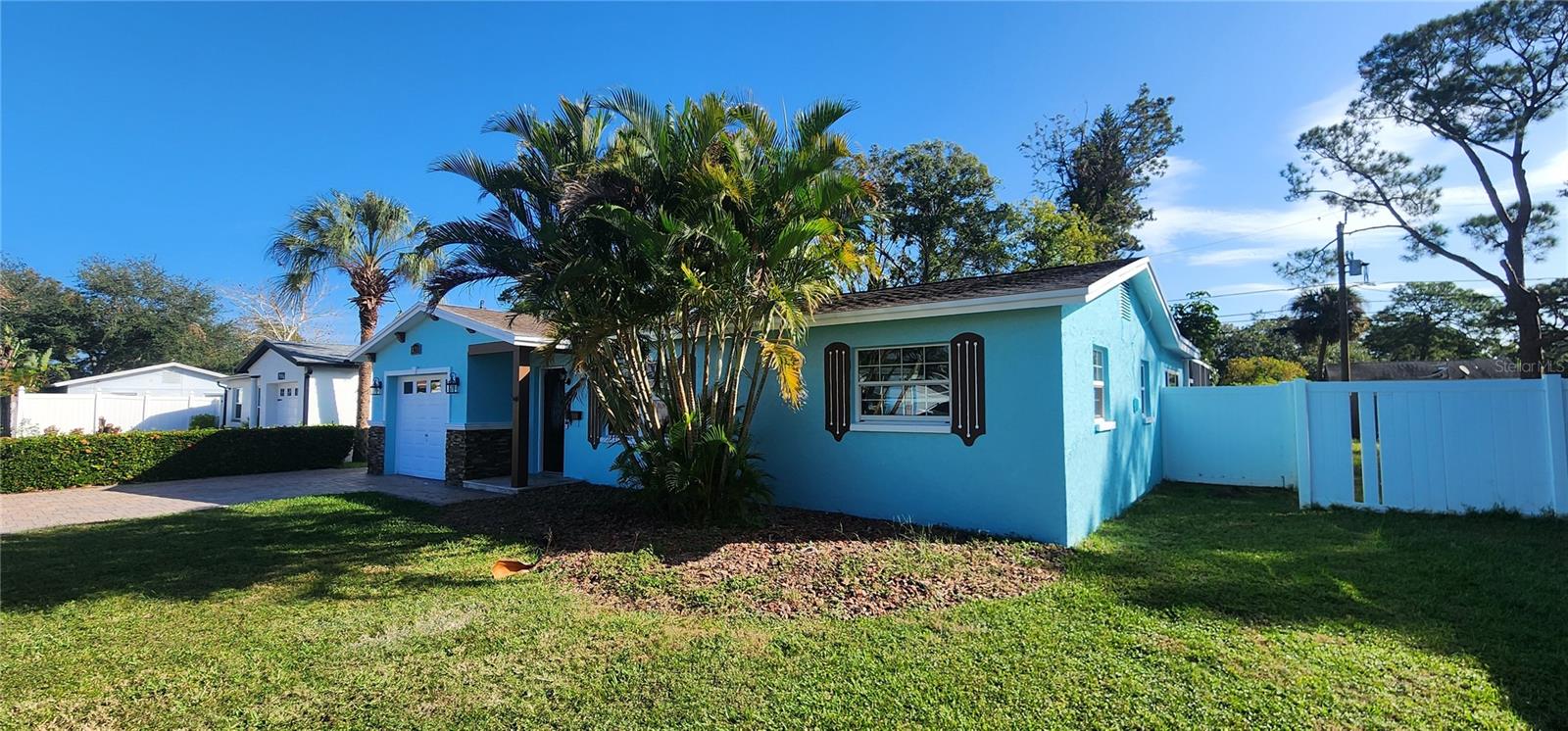 8211 7TH ST N, ST PETERSBURG, FL, 33702