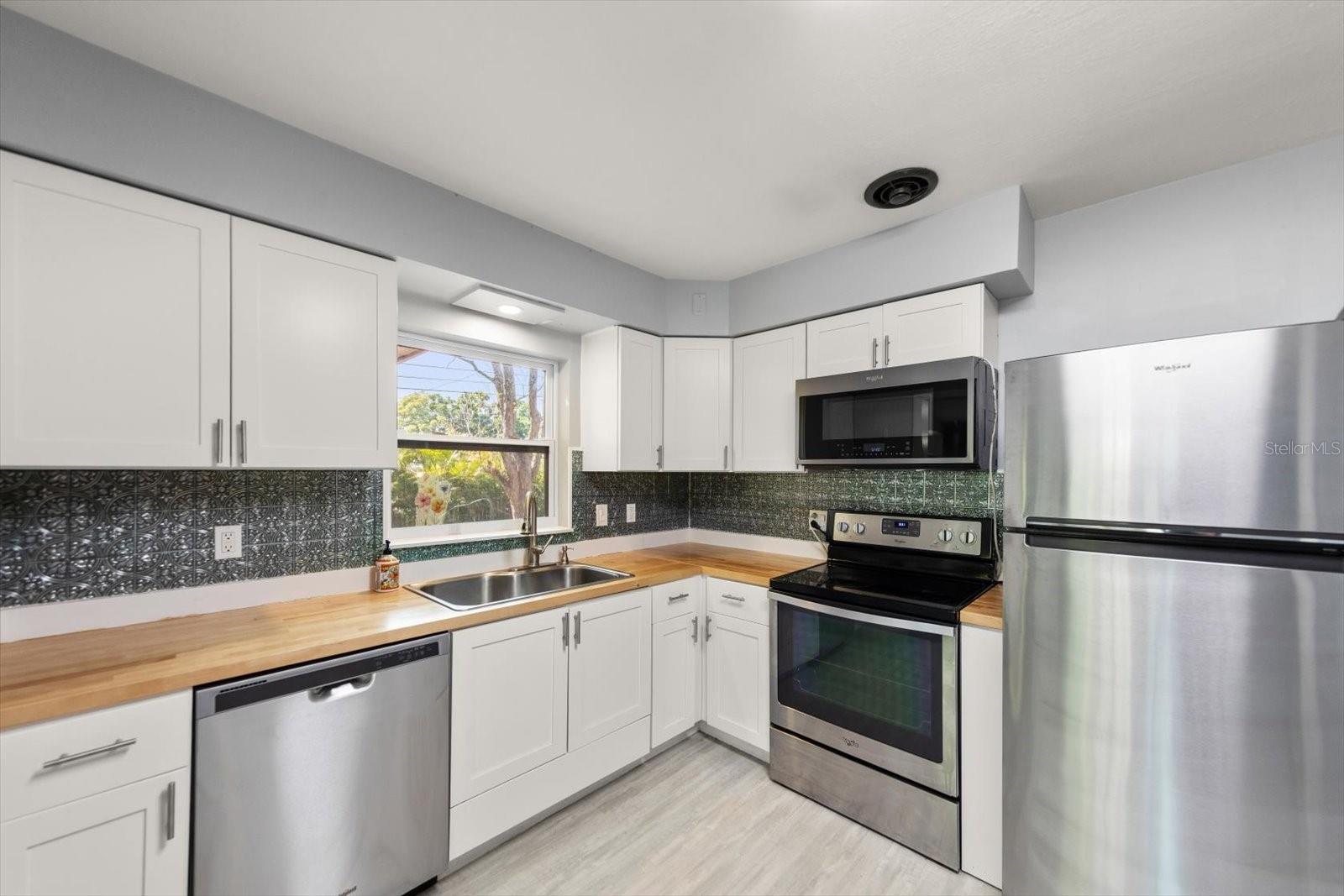 611 11TH ST NW, LARGO, FL, 33770