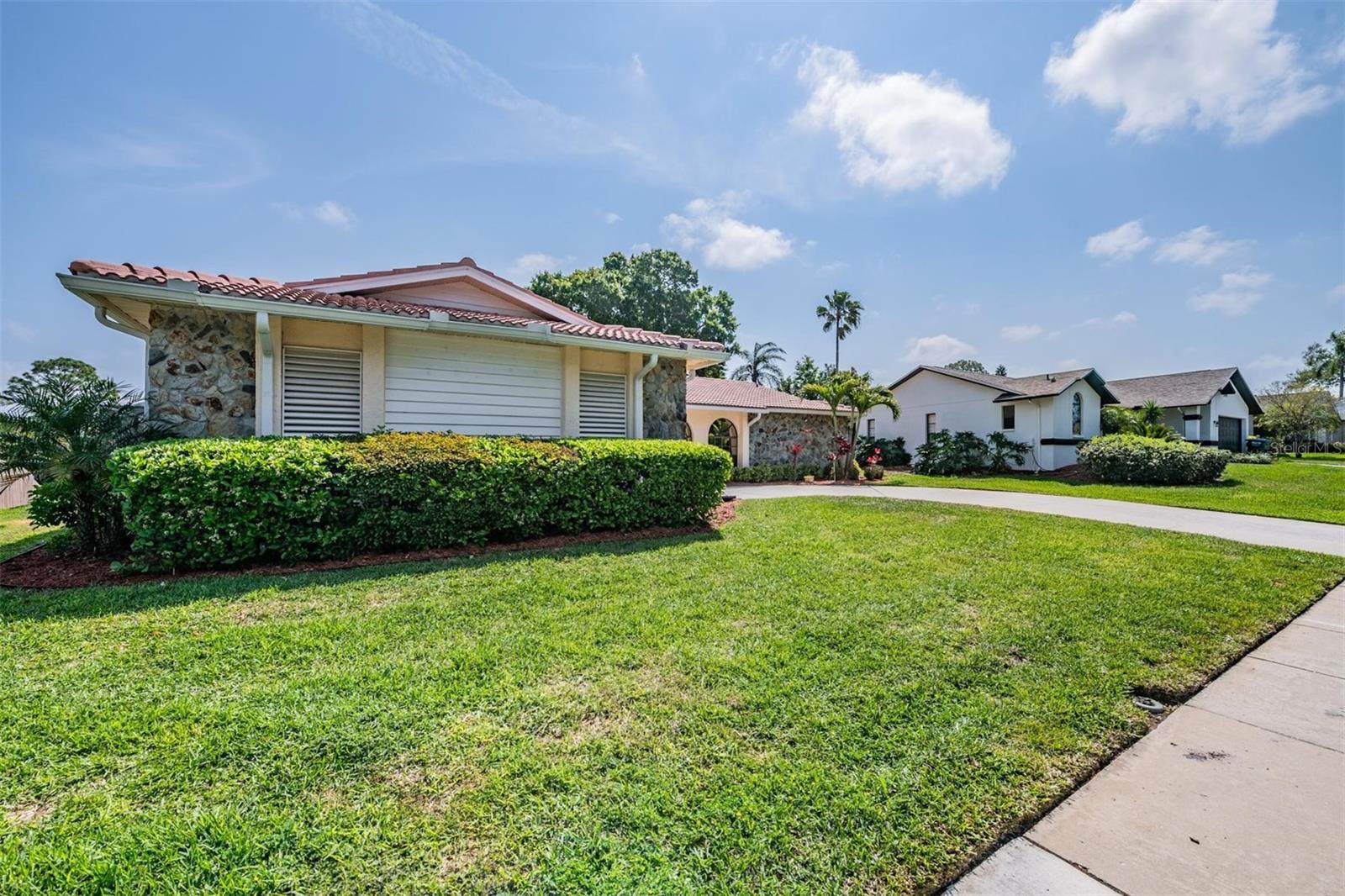 589 ALLENS RIDGE DR E, PALM HARBOR, FL, 34683