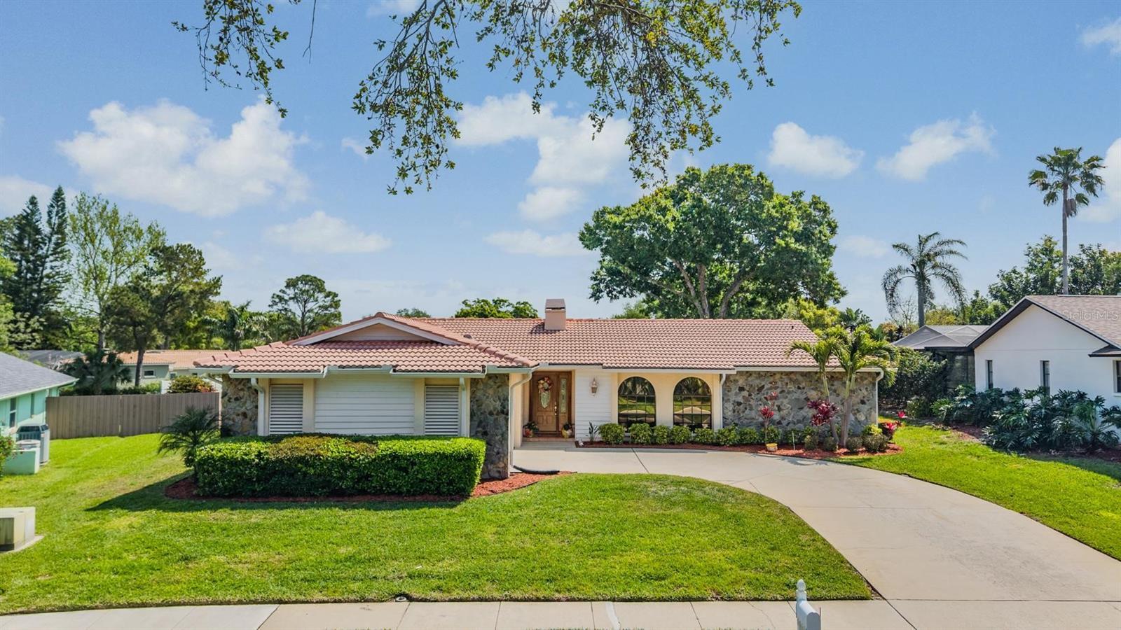 589 ALLENS RIDGE DR E, PALM HARBOR, FL, 34683
