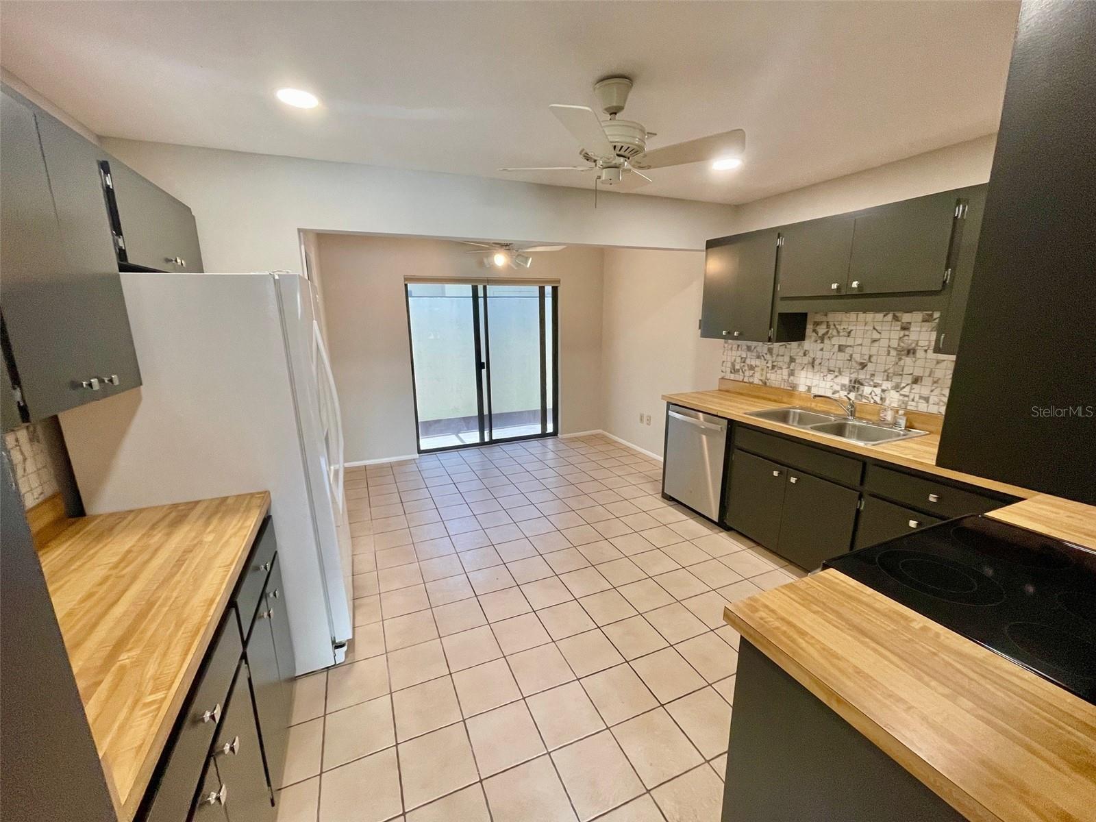 137 DRIFTING SANDS DR, VENICE, FL, 34293
