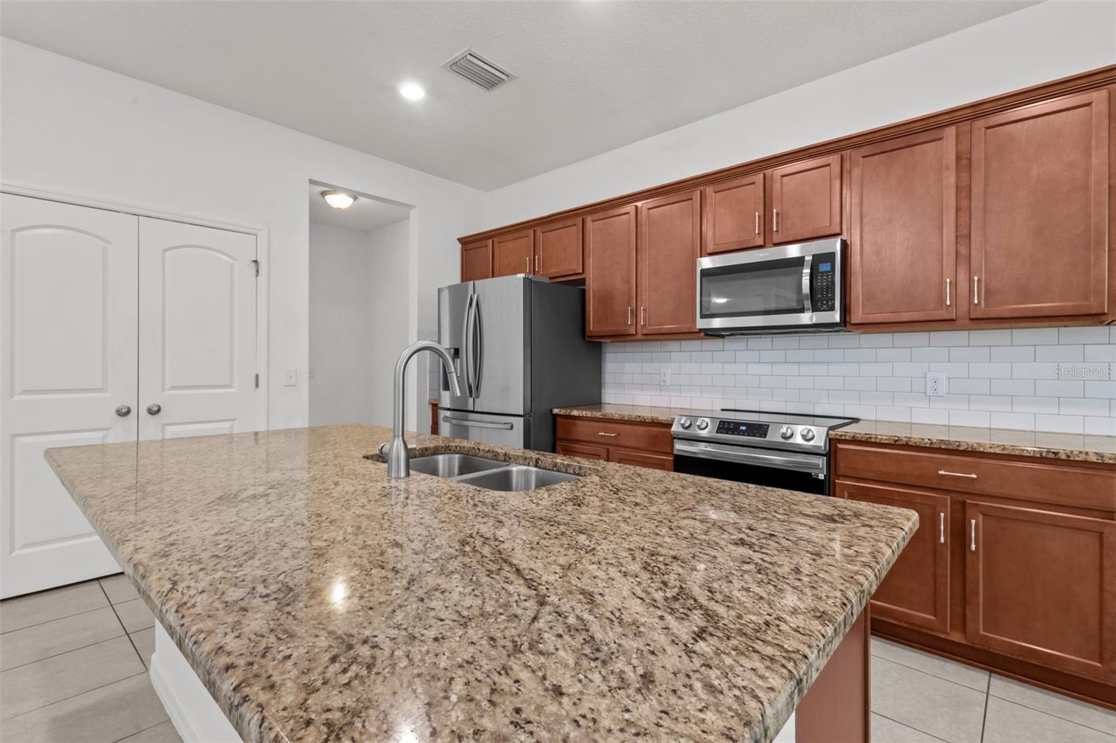 12124 LAKE BLVD, TRINITY, FL, 34655