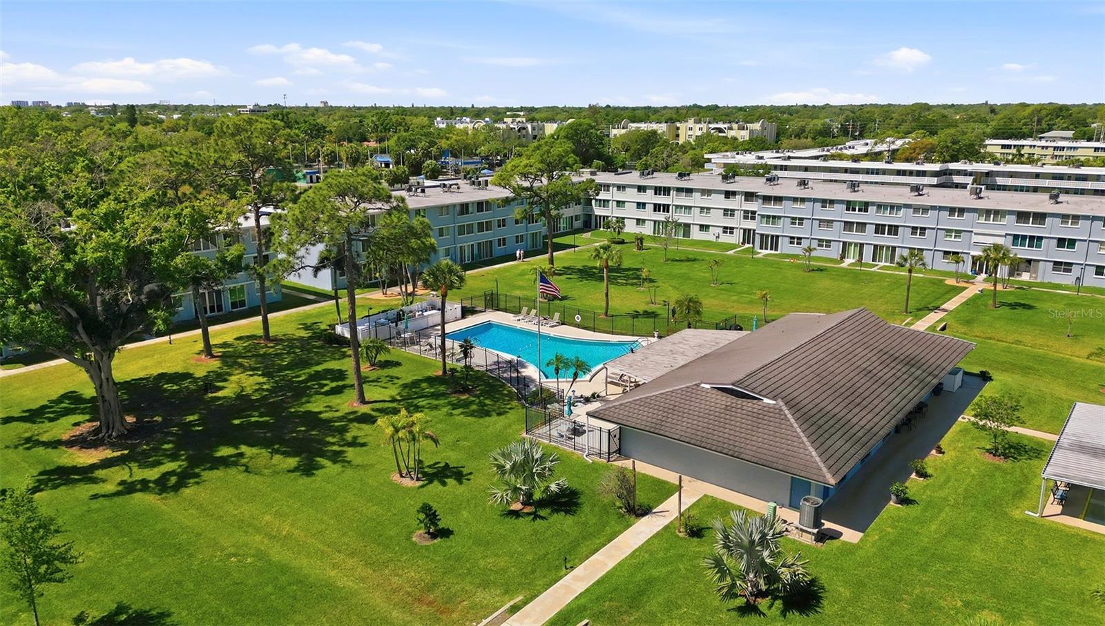 4895 BAY ST NE #207, ST PETERSBURG, FL, 33703