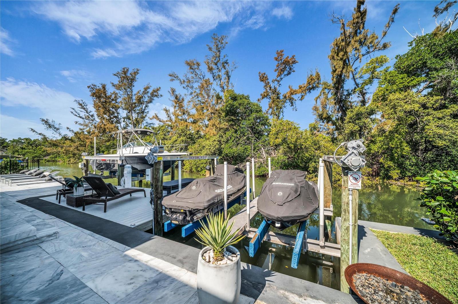 7149 LONGBOAT DR N, LONGBOAT KEY, FL, 34228