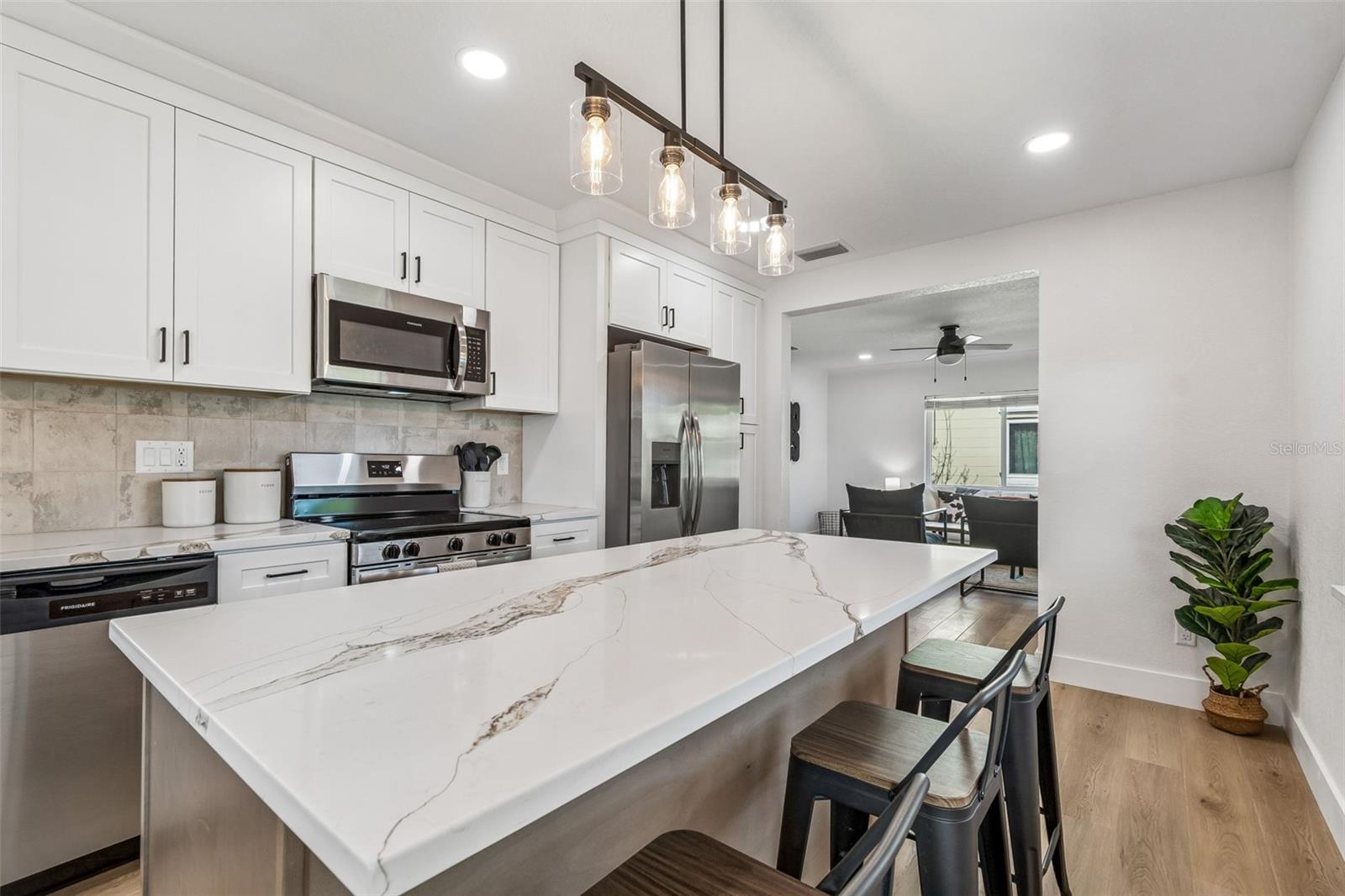 2844 30TH AVE N, ST PETERSBURG, FL, 33713