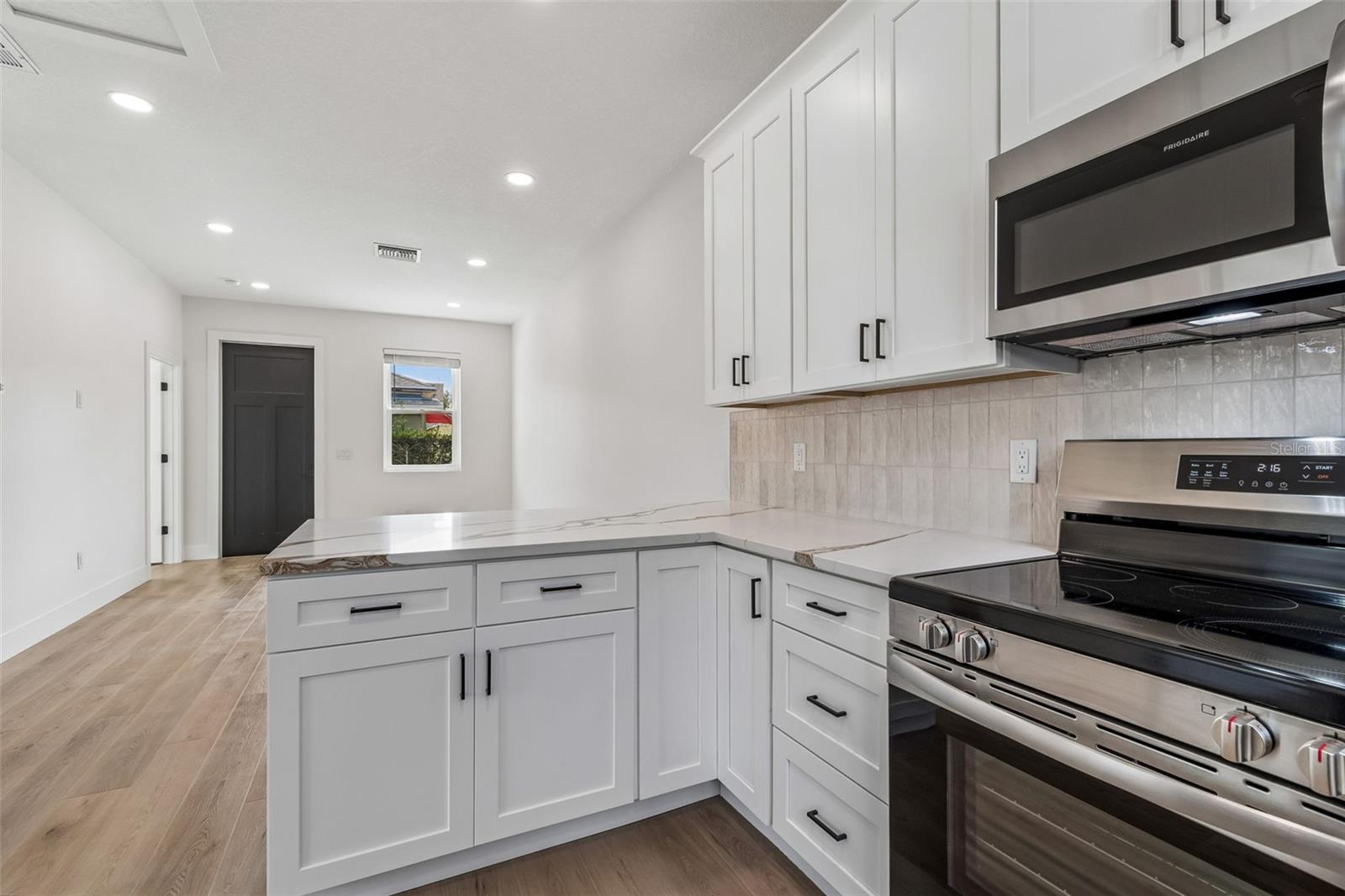 2844 30TH AVE N, ST PETERSBURG, FL, 33713