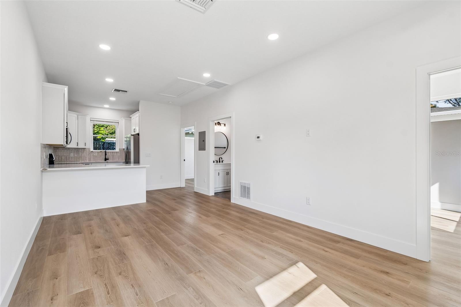 2844 30TH AVE N, ST PETERSBURG, FL, 33713