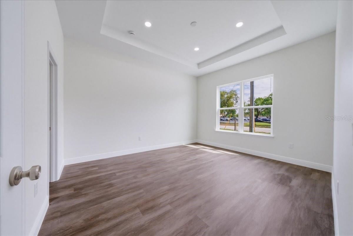1302 MOSELLE AVE, ORLANDO, FL, 32807
