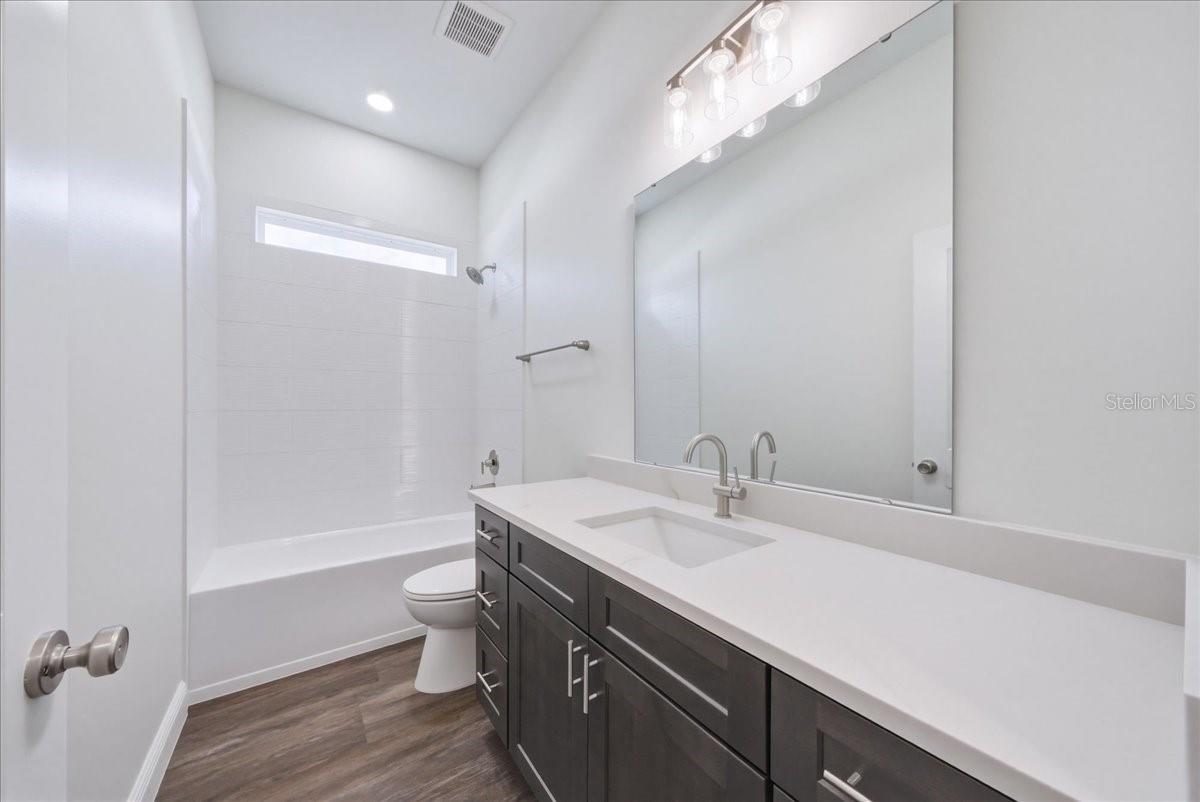 1302 MOSELLE AVE, ORLANDO, FL, 32807