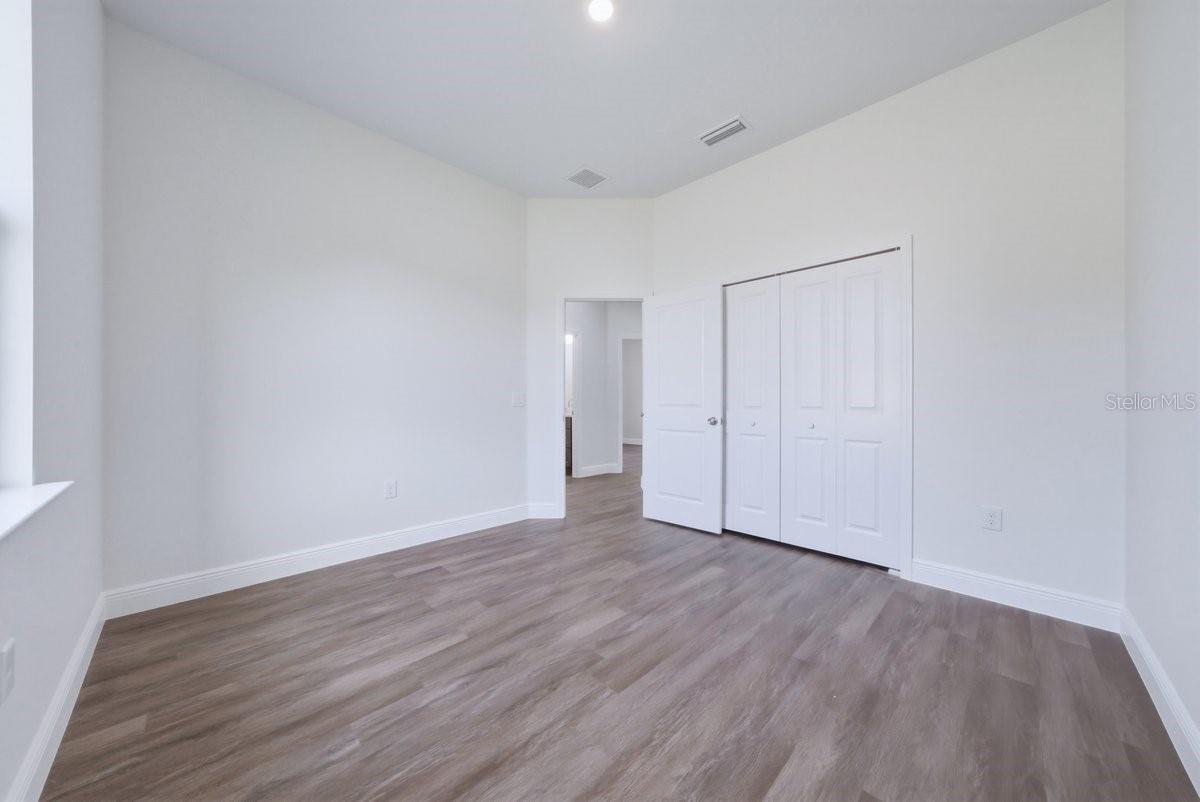 1302 MOSELLE AVE, ORLANDO, FL, 32807