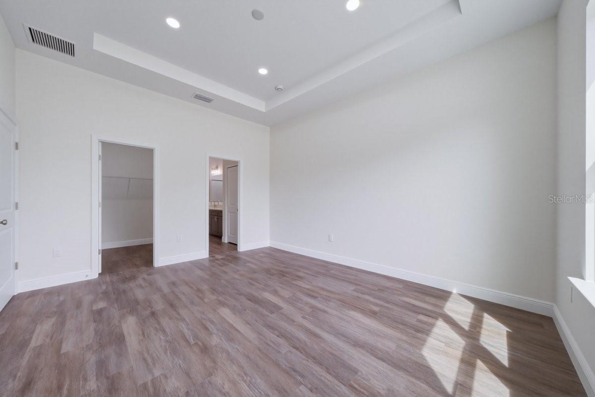 1302 MOSELLE AVE, ORLANDO, FL, 32807