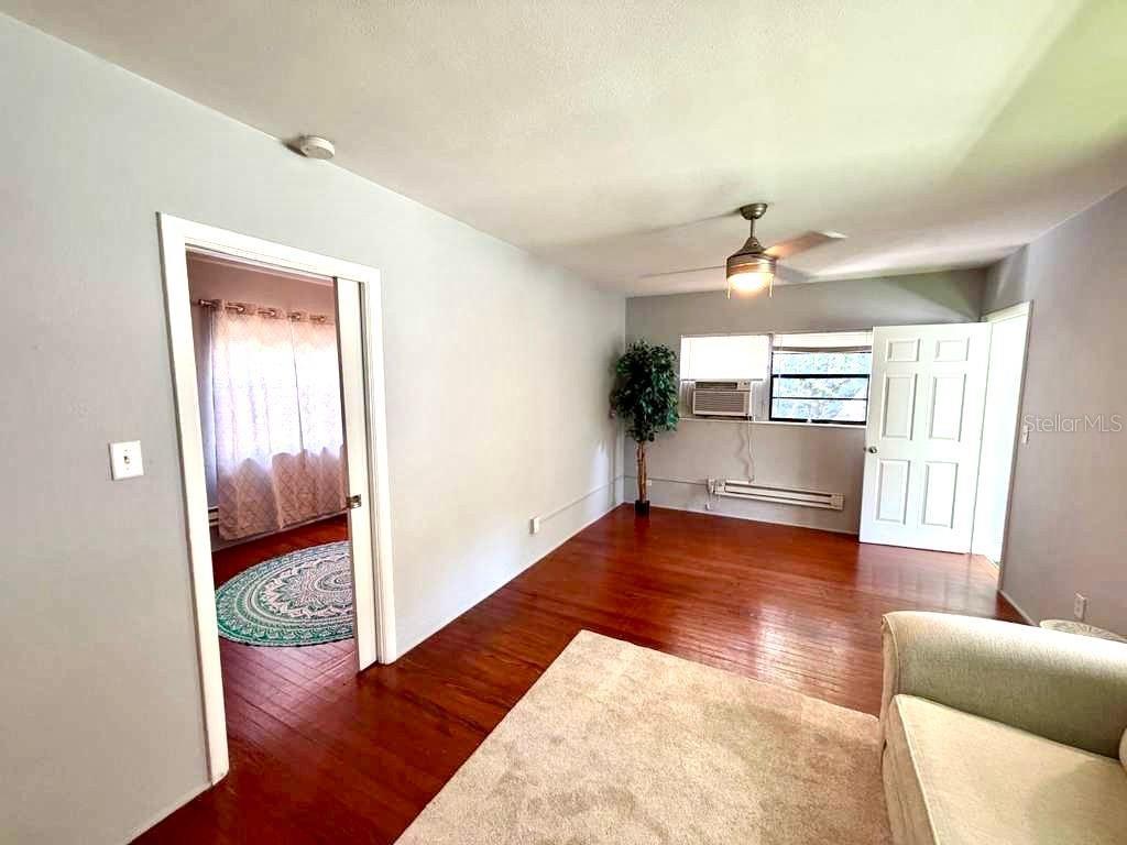 543 13TH AVE S #1/2, ST PETERSBURG, FL, 33713