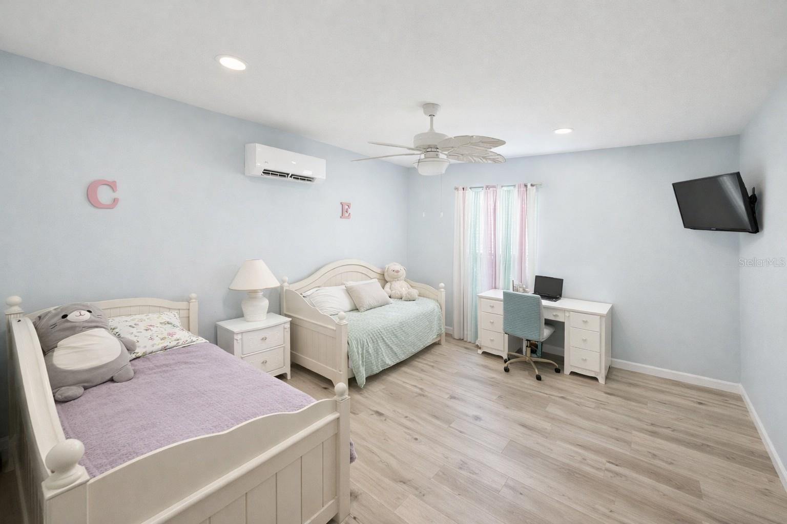 9366 HEARTWELLVILLE AVE, ENGLEWOOD, FL, 34224