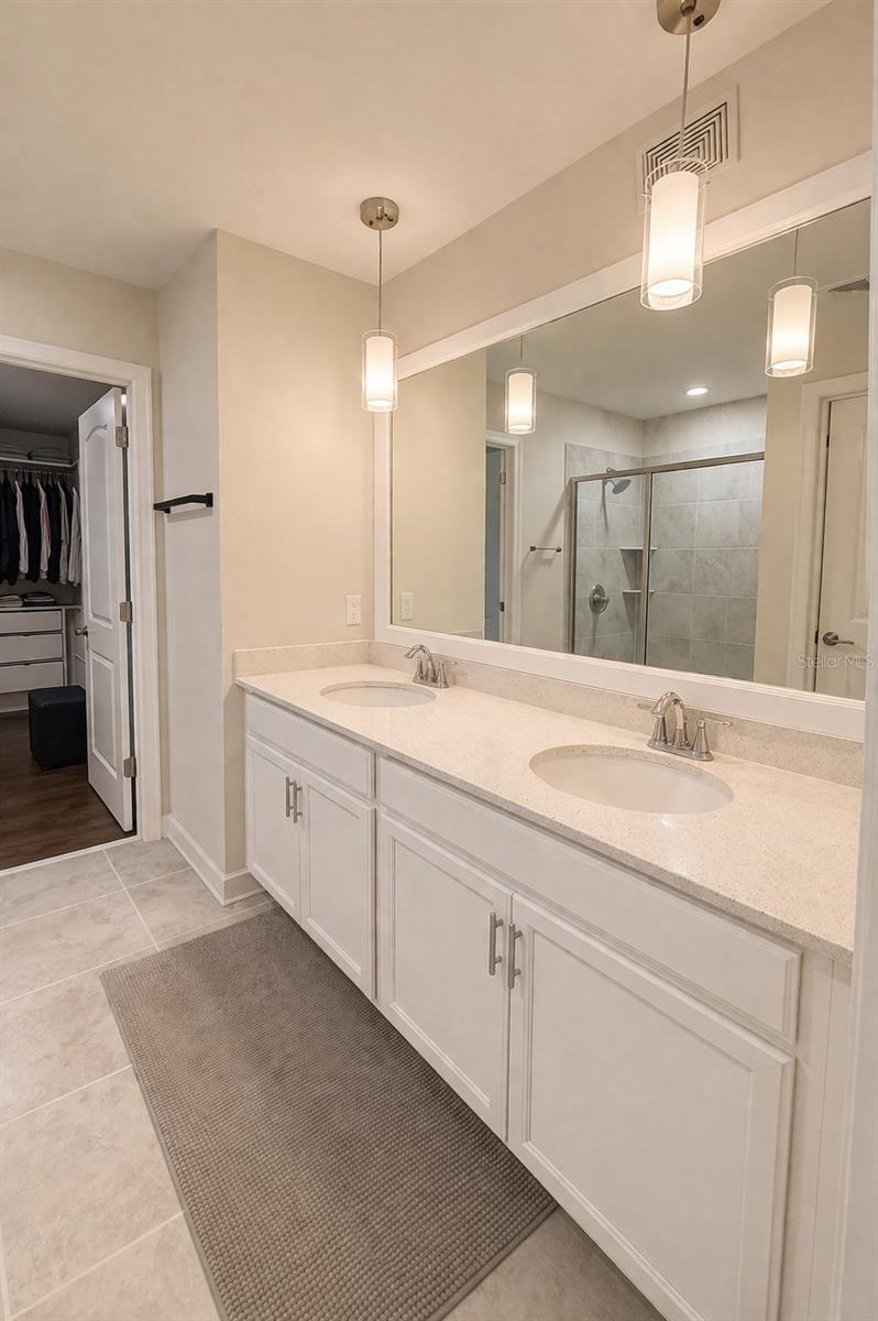 1187 OAK BLUFF DR, DAVENPORT, FL, 33837