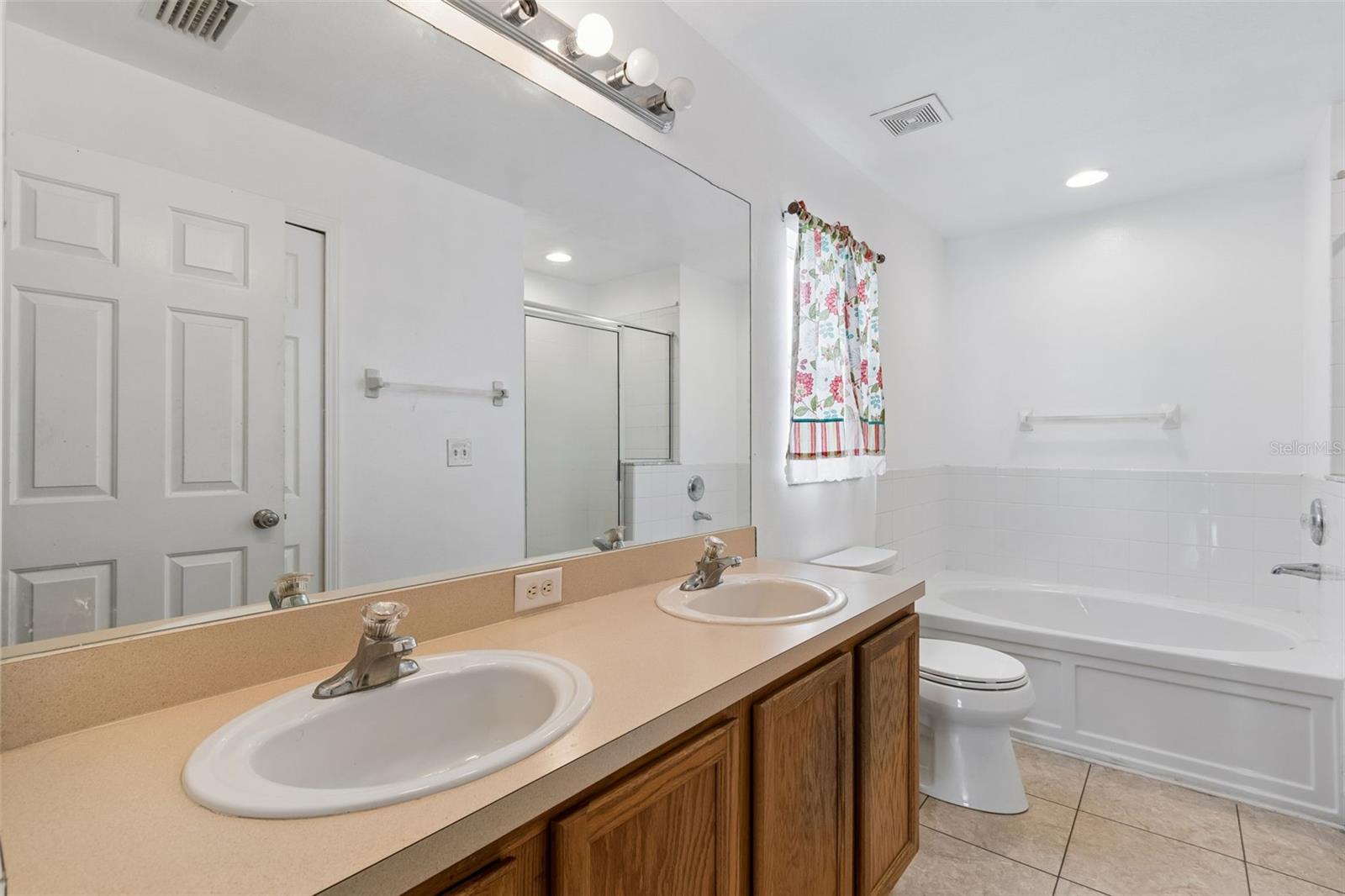 7643 WEEHAWKEN DR, ZEPHYRHILLS, FL, 33540
